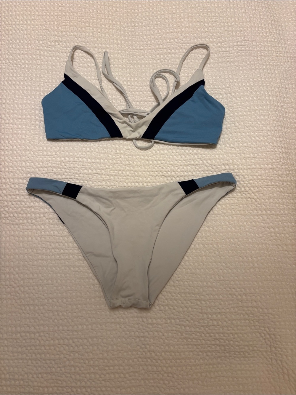 L* SPACE bikini - Picture 2 of 3